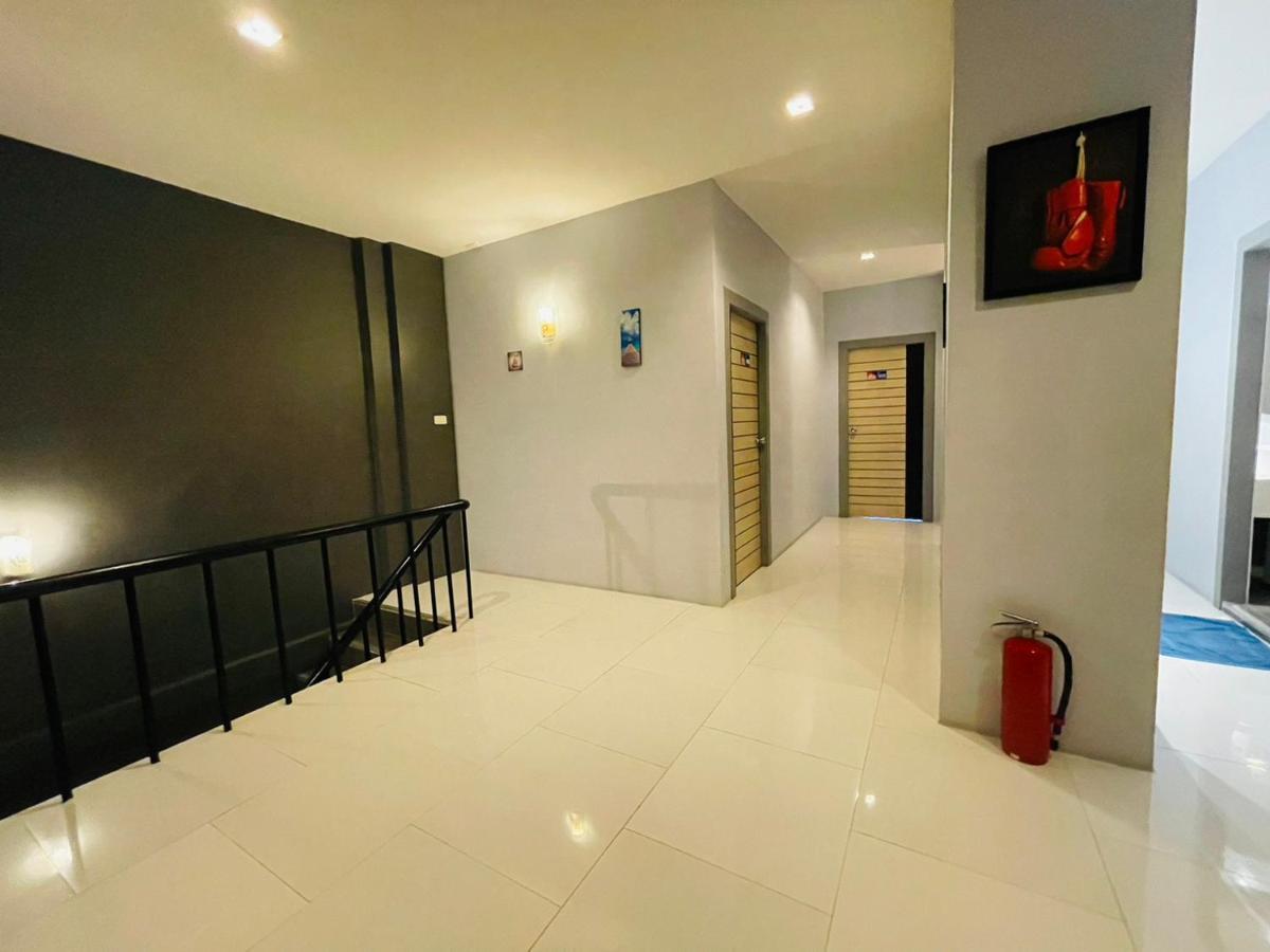 Hostel Rabbitel Phuket Exteriér fotografie