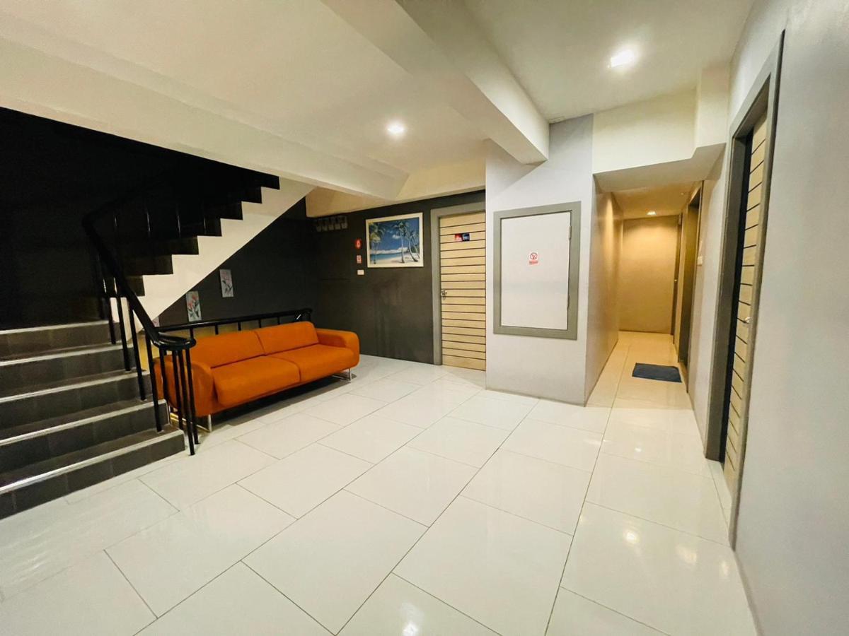 Hostel Rabbitel Phuket Exteriér fotografie