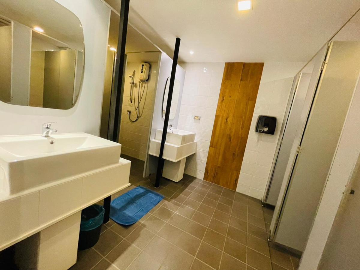 Hostel Rabbitel Phuket Exteriér fotografie