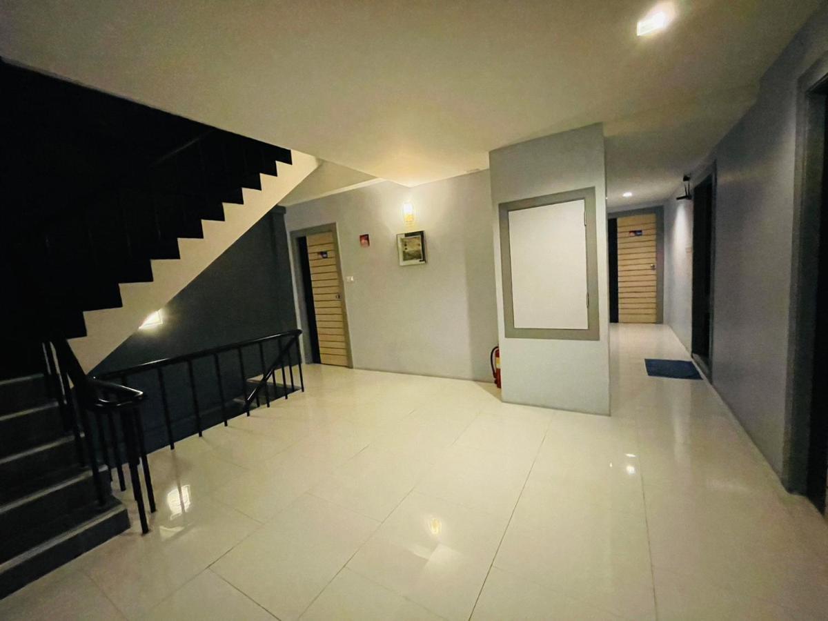 Hostel Rabbitel Phuket Exteriér fotografie
