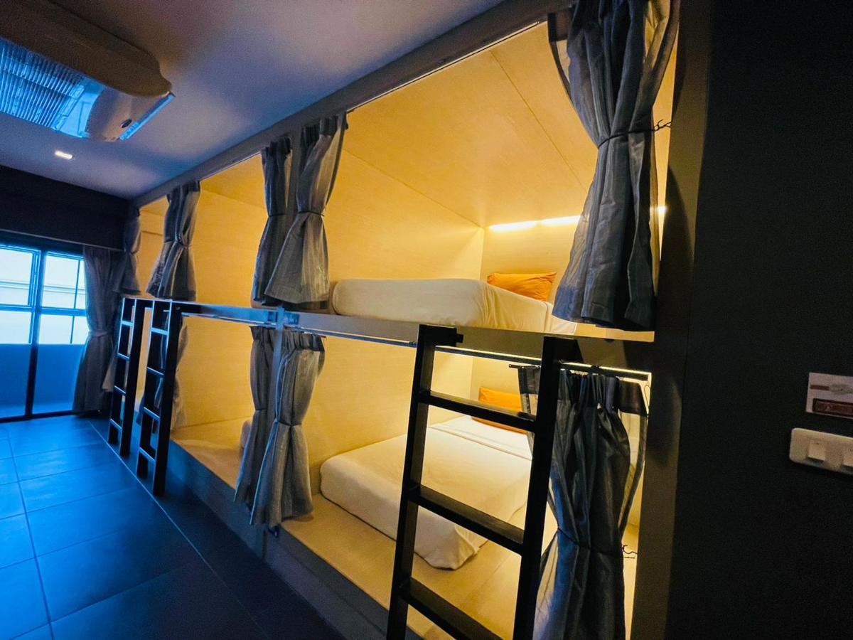 Hostel Rabbitel Phuket Exteriér fotografie