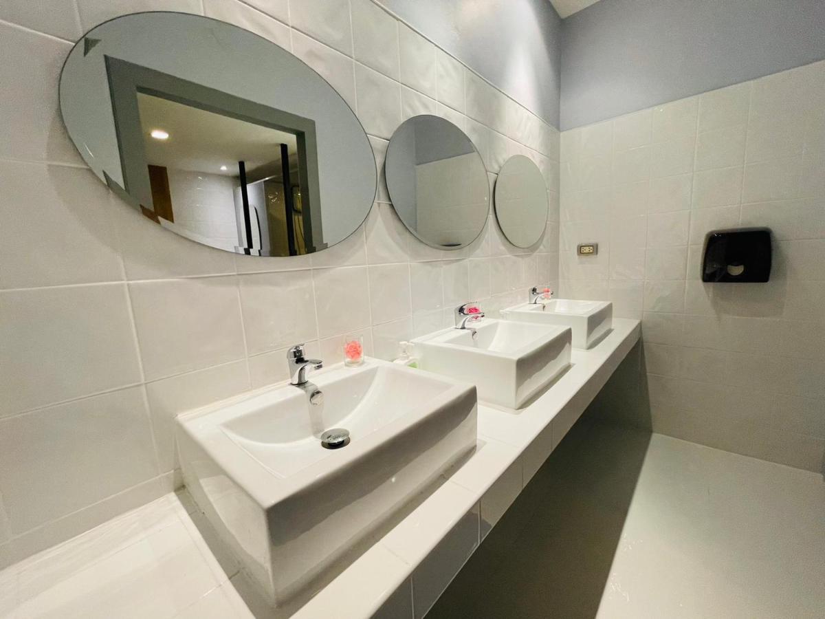 Hostel Rabbitel Phuket Exteriér fotografie