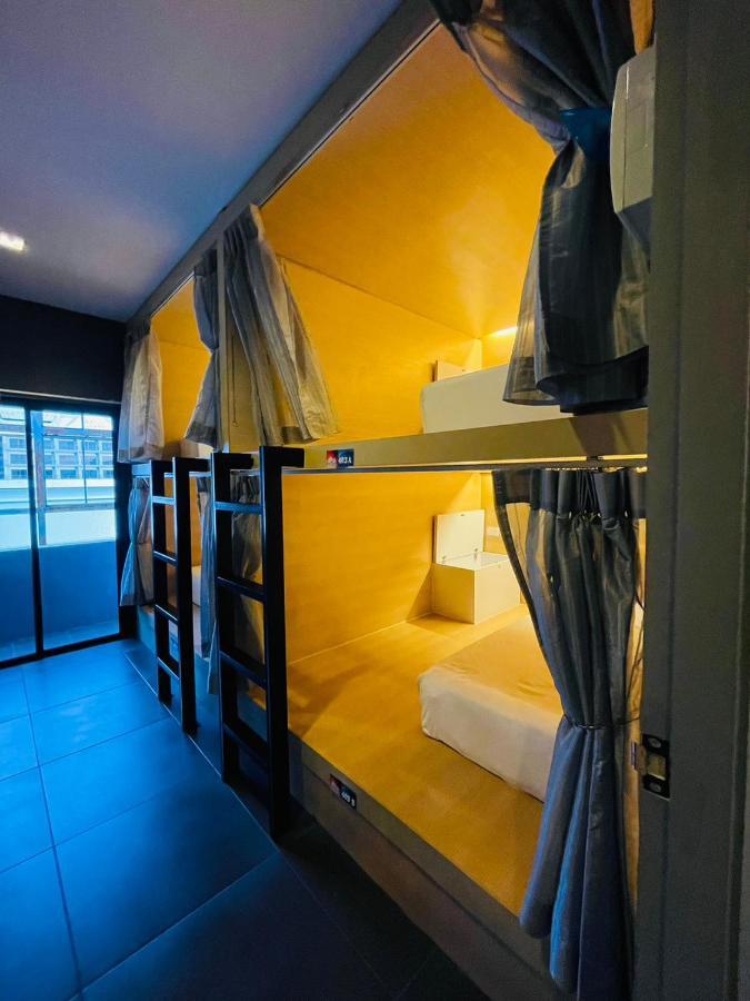 Hostel Rabbitel Phuket Exteriér fotografie