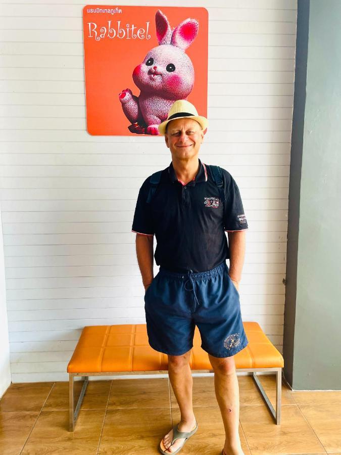 Hostel Rabbitel Phuket Exteriér fotografie