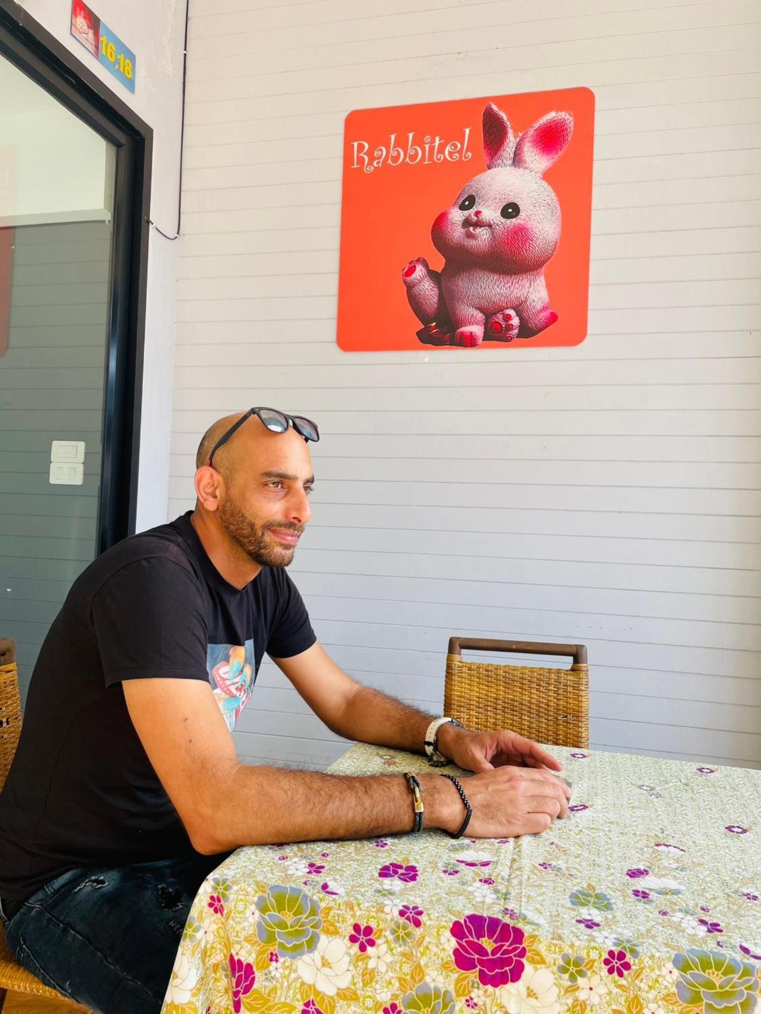 Hostel Rabbitel Phuket Exteriér fotografie